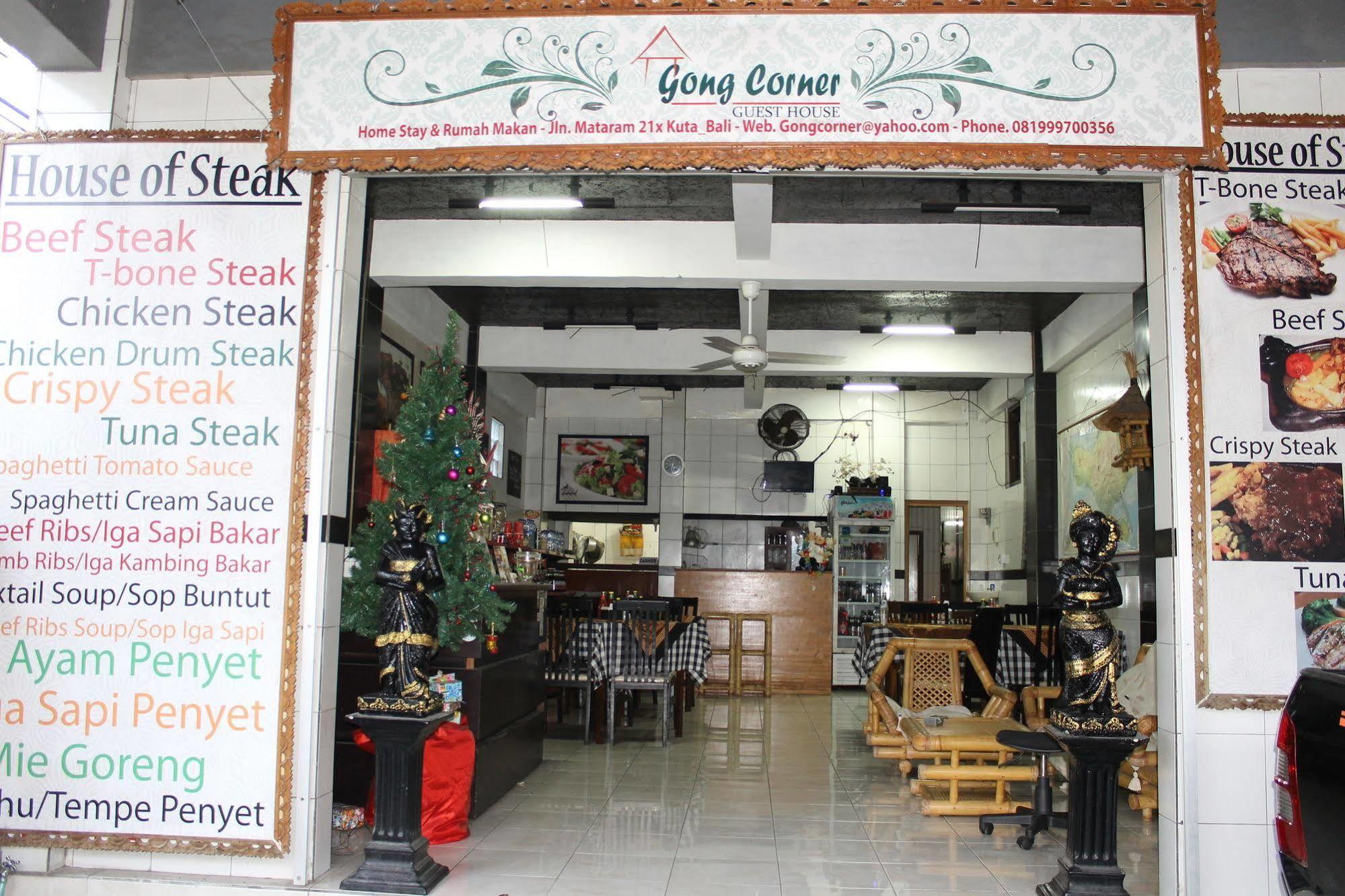 Vaccinated Staff - Oyo 3523 Gong Corner 2* Kuta (Bali)