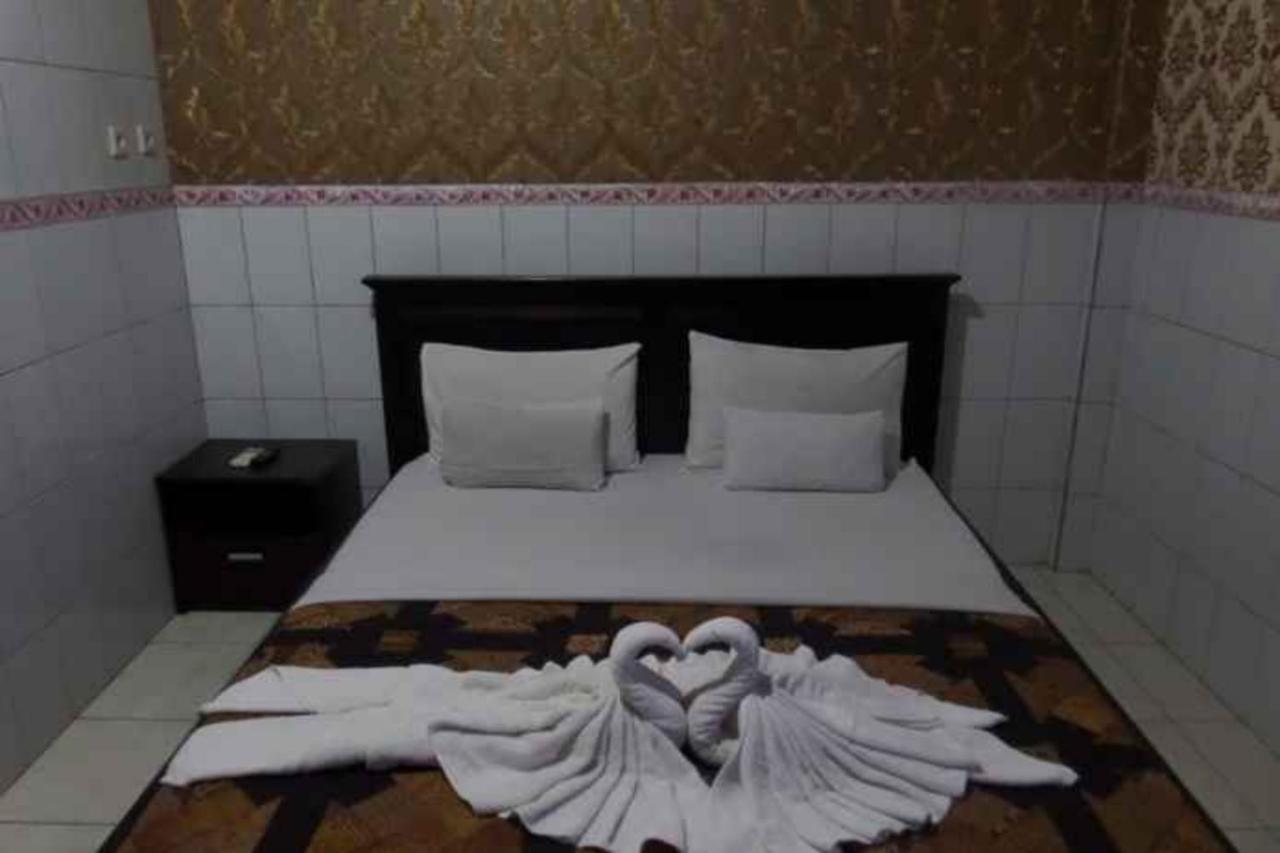 Vaccinated Staff - Oyo 3523 Gong Corner Hotel Kuta (Bali)