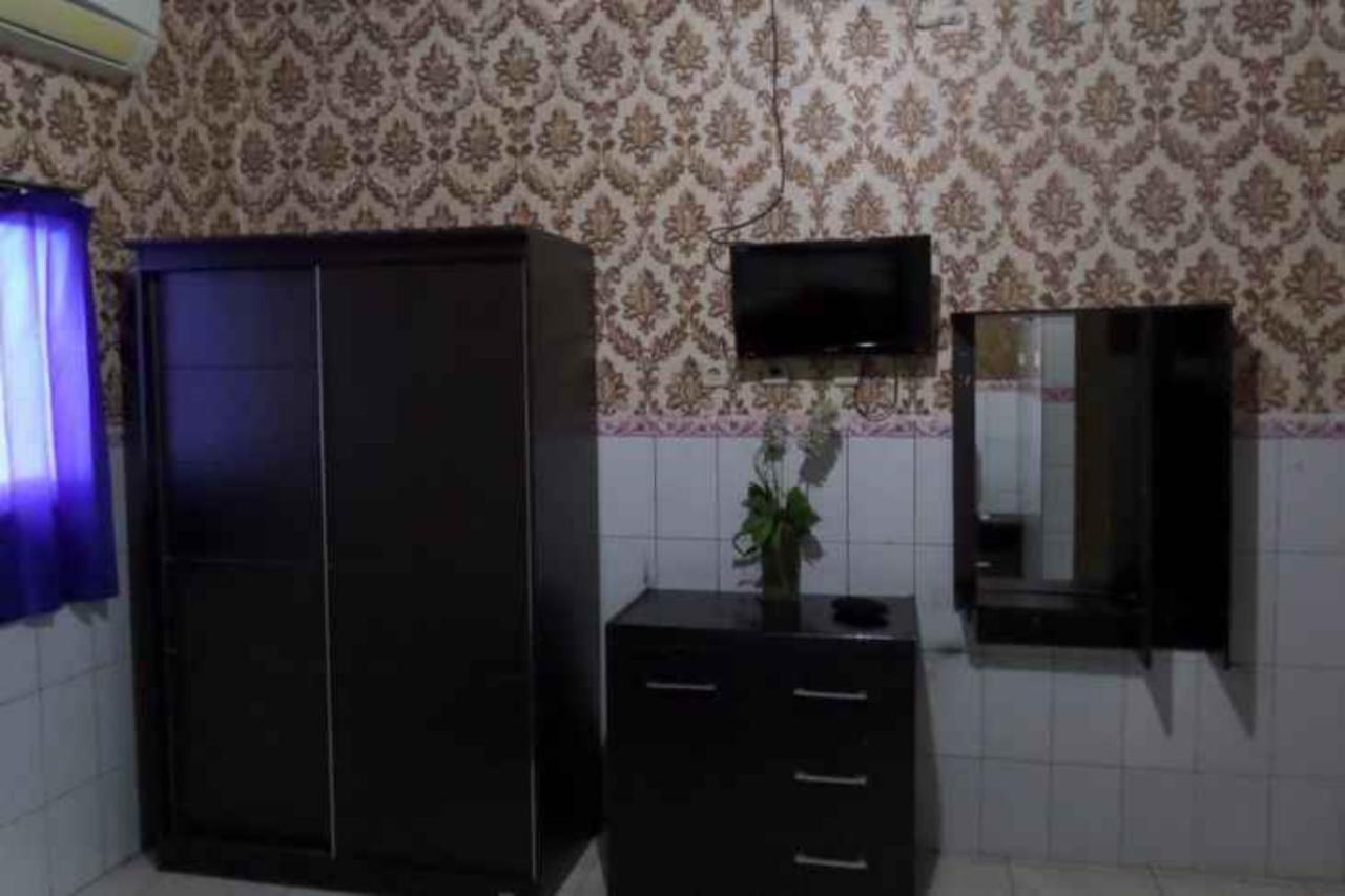Vaccinated Staff - Oyo 3523 Gong Corner Hotel Kuta (Bali)